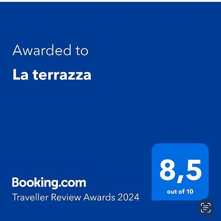 לינה וארוחת בוקר ואראצה La Terrazza מראה חיצוני תמונה