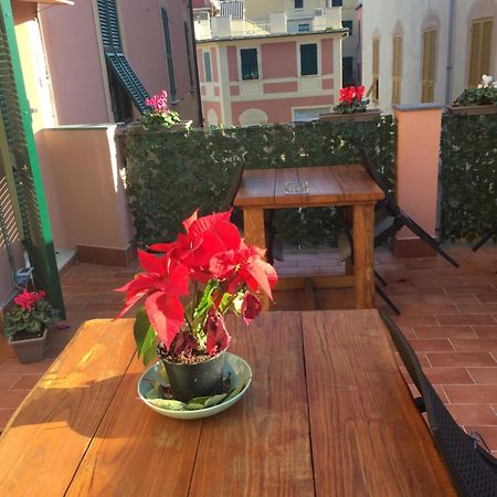 לינה וארוחת בוקר ואראצה La Terrazza מראה חיצוני תמונה
